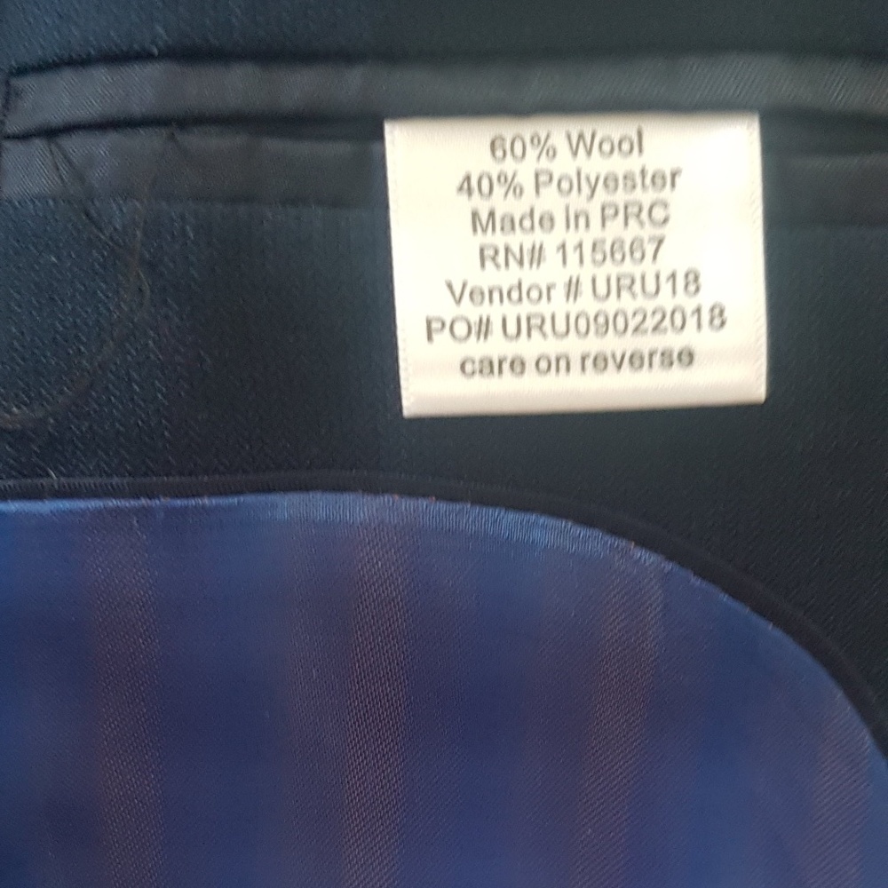 suit - Picture 4 of 6